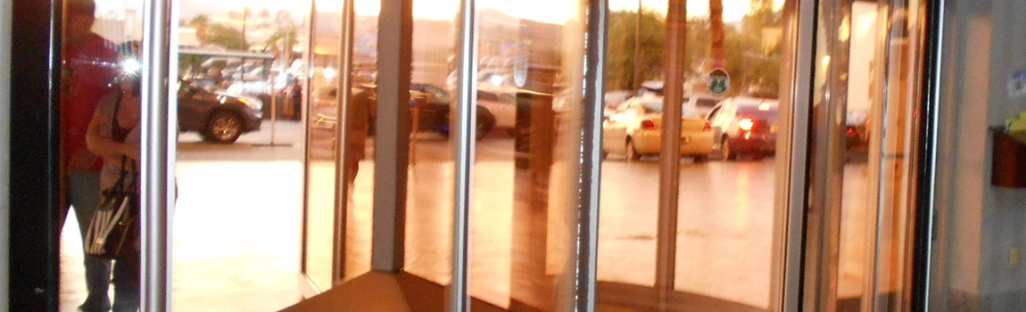 Storefront Glass Repair Cost in Alafaya